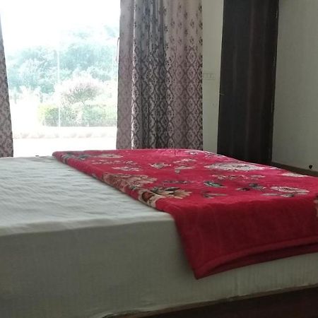 Radha Rani Mahal Khajuraho Hotell Exteriör bild