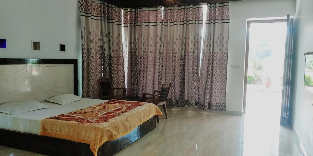 Radha Rani Mahal Khajuraho Hotell Exteriör bild