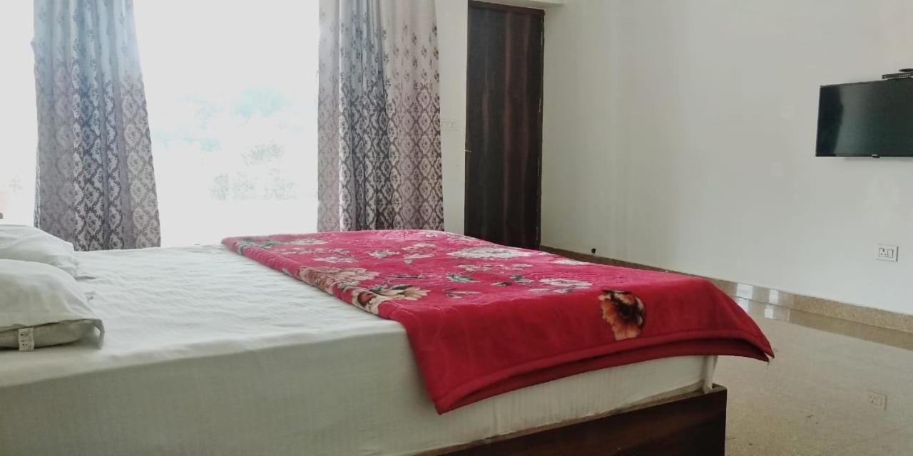 Radha Rani Mahal Khajuraho Hotell Exteriör bild